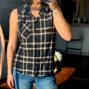 Vintage sleeveless button down